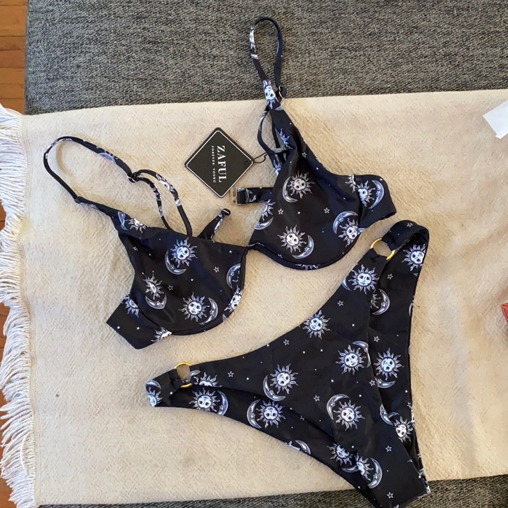 NWT Sun and moon high waisted bikini